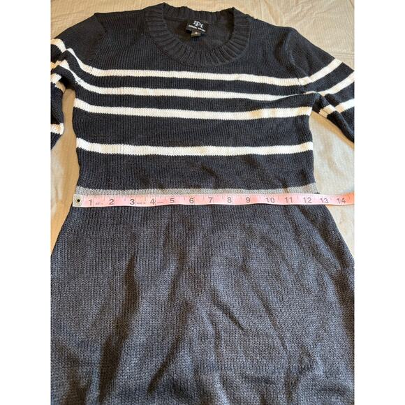Women’s sweater dress size small - Picture 5 of 8